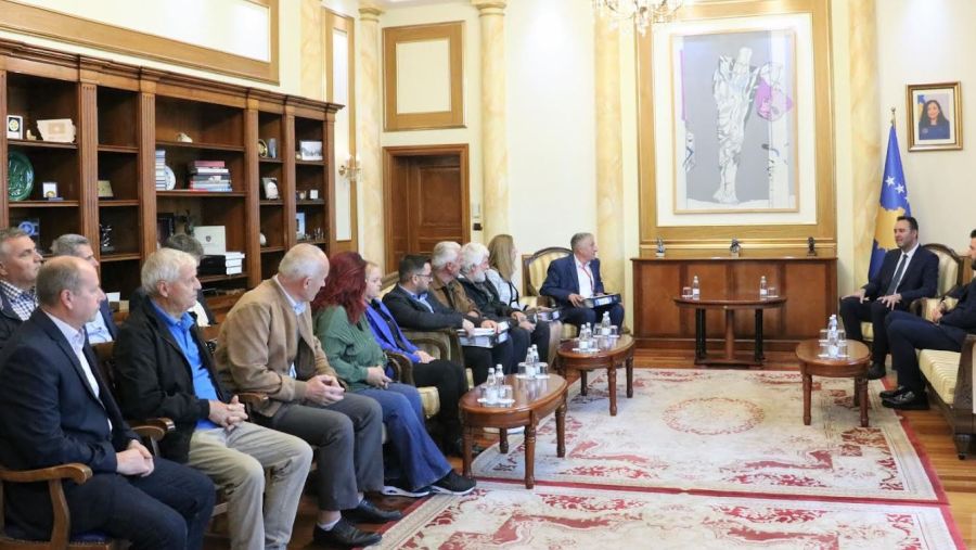 Konjufca, SBASHK Temsilcilerini Kabul Etti	