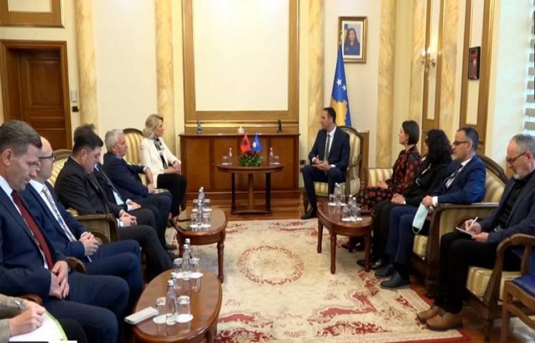 Konjufca, Arnavutluk Meclisi’nin Bir Heyetini Kabul Etti