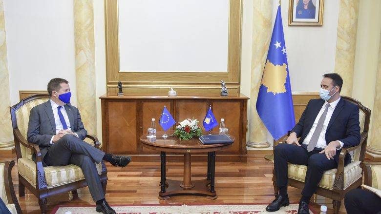 Kosova, Demokrasinin Uygulanması Konusunda Örnek Ülkeler Arasında Yer Alıyor