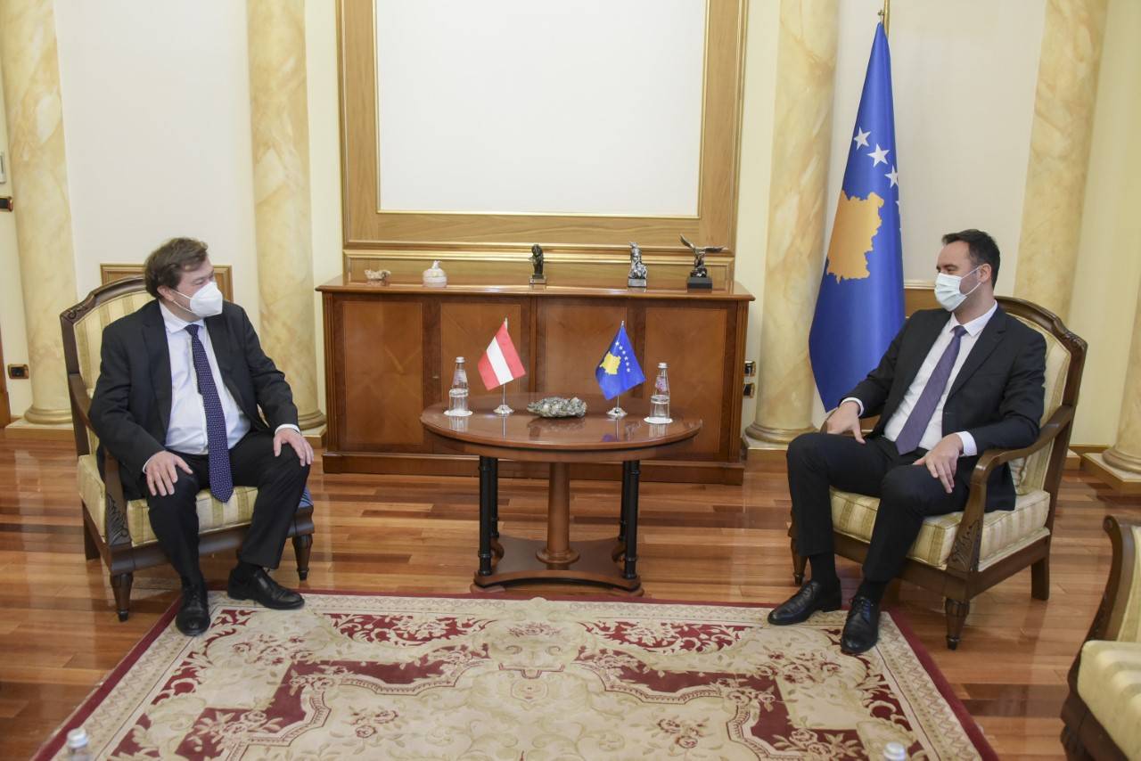 Meclis Başkanı Konjufca, Avusturya Büyükelçisini Kabul Etti