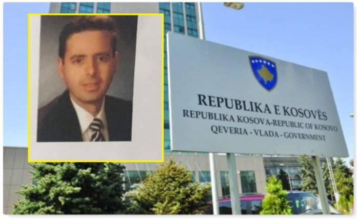 Lise Mezunu Bir Konsolos da Görevden Alındı