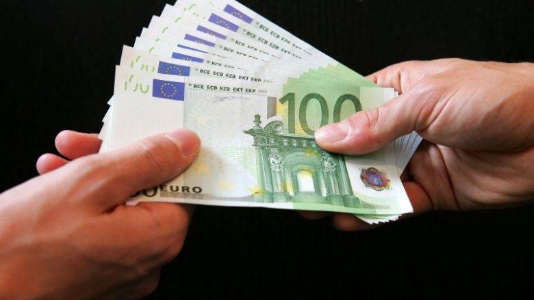 Kosova'da Yolsuzluk Seviyesi Hala Yüksek