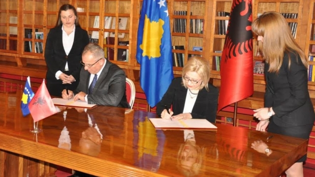 Bugün İtibariyle Arnavutluk ve Kosova'da Ortak Eğitim Sistemii Uygulanacak