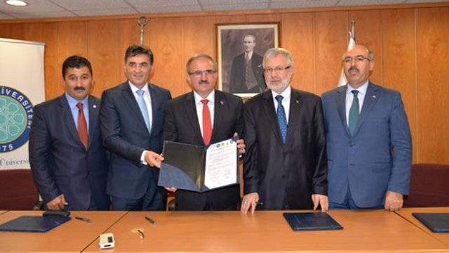 Kosova Hükümeti ile 3 Üniversite Arasında İşbirliği