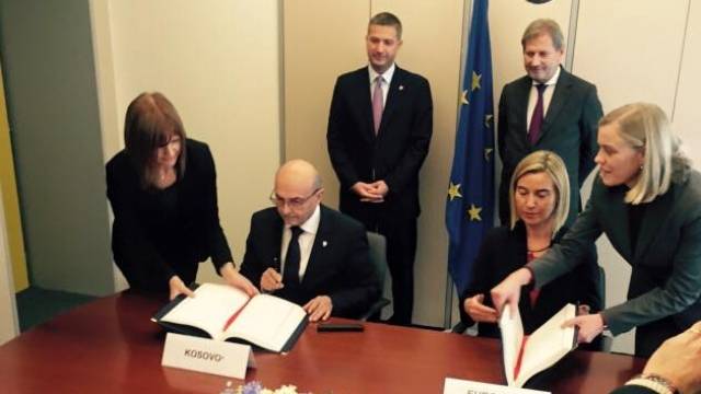 Kosova, AB ile İOA-yı İmzaladı