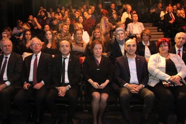 Kosova'nın 11'inci Yılı Kutlandı