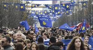 Fırsat Verilirse Gençlerin Yarısı Kosova'yı Terk Edecek