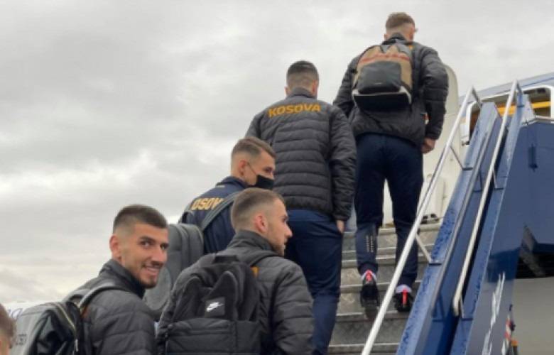 Millilerimiz, İsveç’le Yarın Karşılaşacakları Stockholm’a Hareket Etti