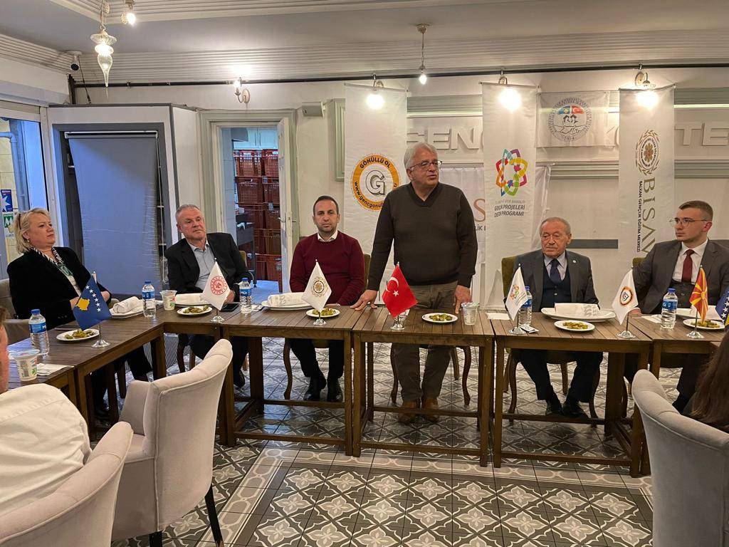 Türkiye’de Eğitim Gören Kosovalı Gençler Ankara’da Bir Araya geldi