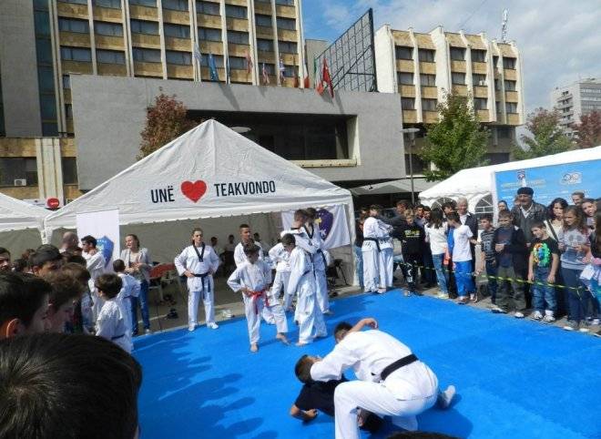 Kosova'da Spor Fuarına Yoğun İlgi