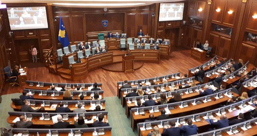 Bugün Meclis’in Feshi Bekleniyor
