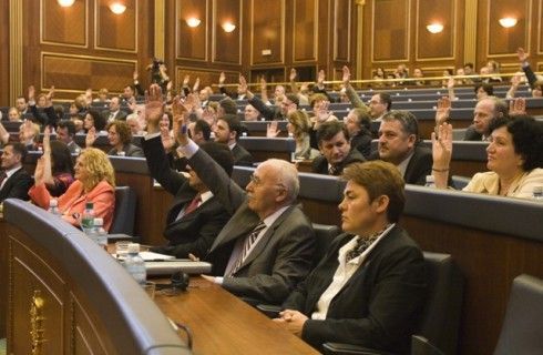 Milletvekilleri 50 Değil 55 Yaşında Emekli Olacak