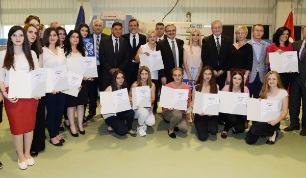 Kosovalı Modacılar BUTGEM'den Sertifikalarını Aldı