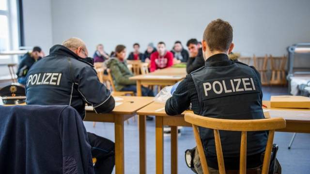 Kosova'yı Orta Sınıf Terk Ediyor