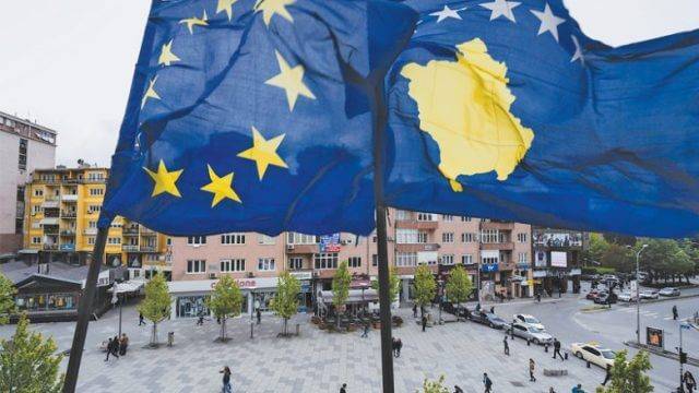Hükümeti Kurun, Reformlar ve Diyaloga Devam Edin