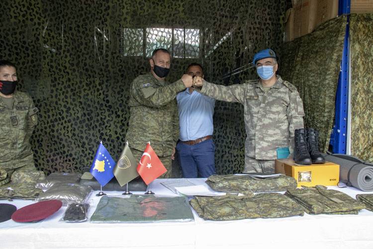 Türkiye'den Kosova Ordusuna Destek