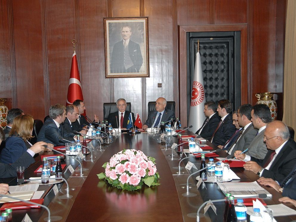 Kosova Meclis Başkanı Krasniqi, TBMM'de