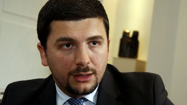 Memli Krasniqi,  Başbakanlık Makamının Müzakere Edildiğini Yalanladı