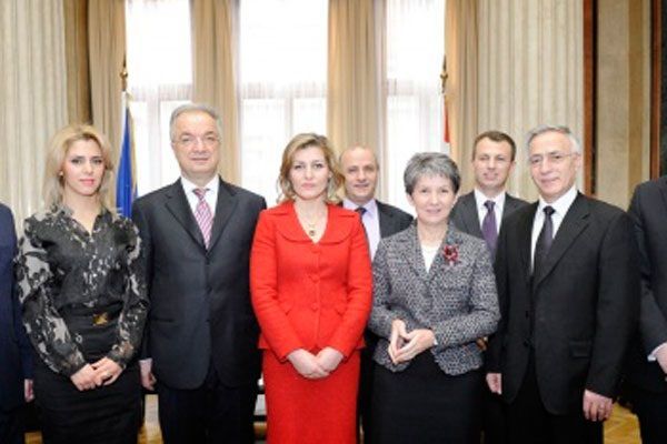 Kosova Meclis Heyeti Avusturya Temaslarını Sürdürüyor