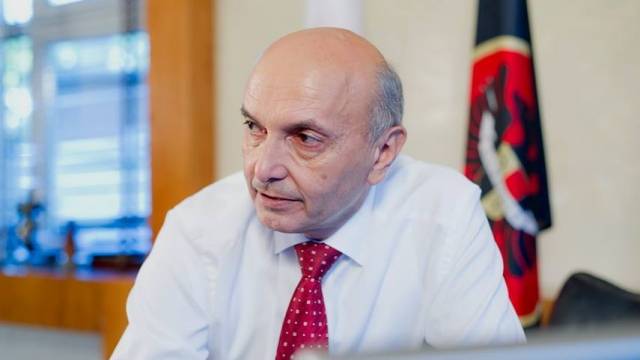 Mustafa Vatandaşları Kutladı