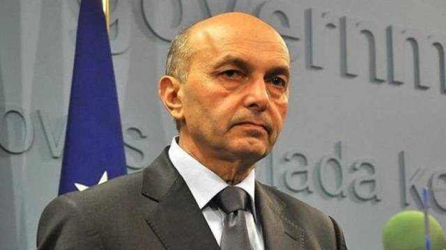 Mustafa da Halkın Bayramını Tebrik Etti