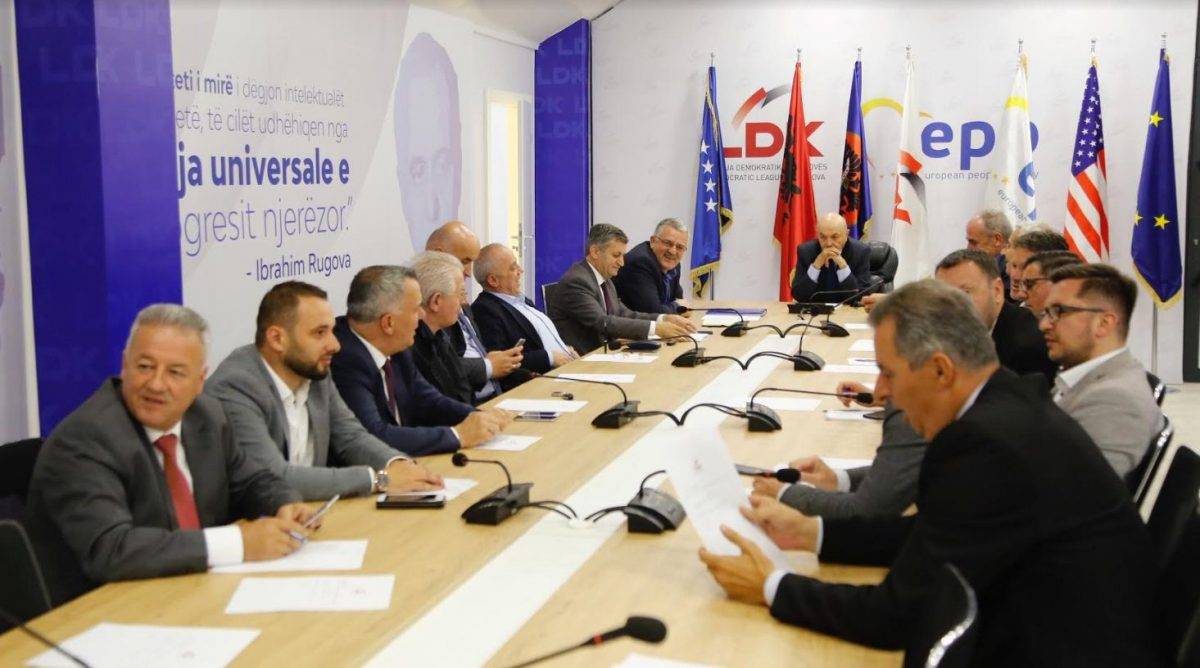 LDK Acil Toplandı