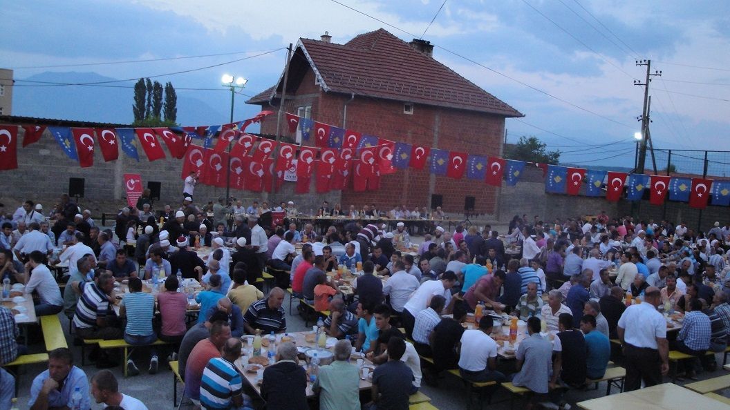 Bütüç: Genç ve Eğitimli Kadrolarla Geleceği İnşa Edelim