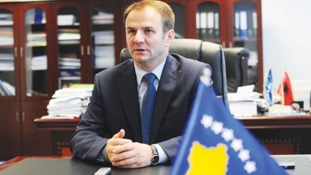Kuçi, Maaşların Artırılacağına İnanıyor