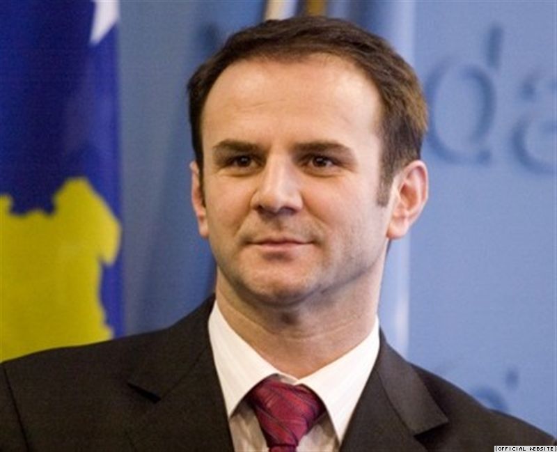 Kuçi: Kosova Kurumları Yolsuzlukla Mücadeleyi Sürdürmeli