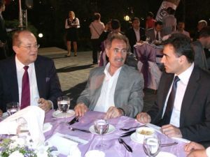 Kosova Heyeti Ertuğrul Günay'a Destek Oldu