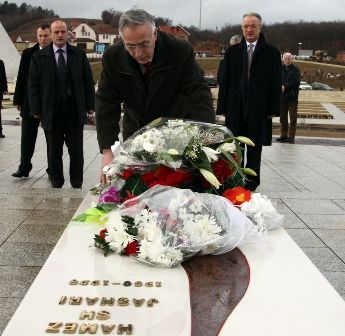 Krasniqi: Devletin Temelleri Prekaz'da Atılmıştır