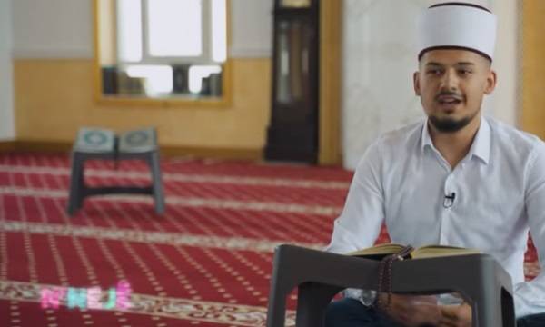 Kur’an-ı Kerimi  Ezberleyen 17 Yaşındaki Gilan’lı Genç