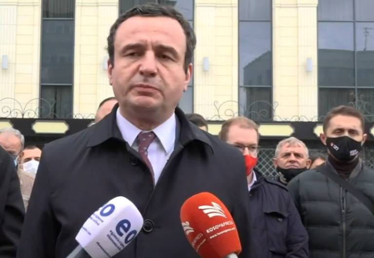 Uluslararası Yetkililerle Her Görüşmede Sırbistan Borcunu Talep Edeceğiz