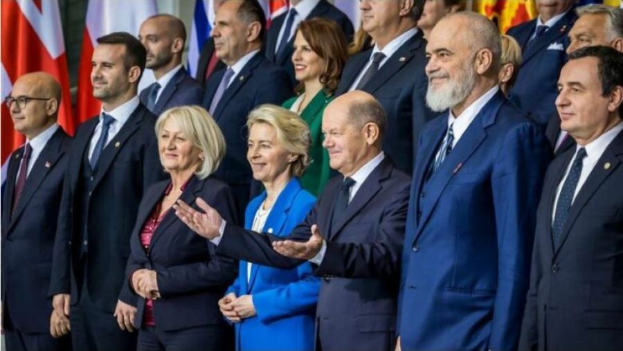 Kurti, Berlin Süreci'nde İmzalanan Anlaşmaları Yayınladı