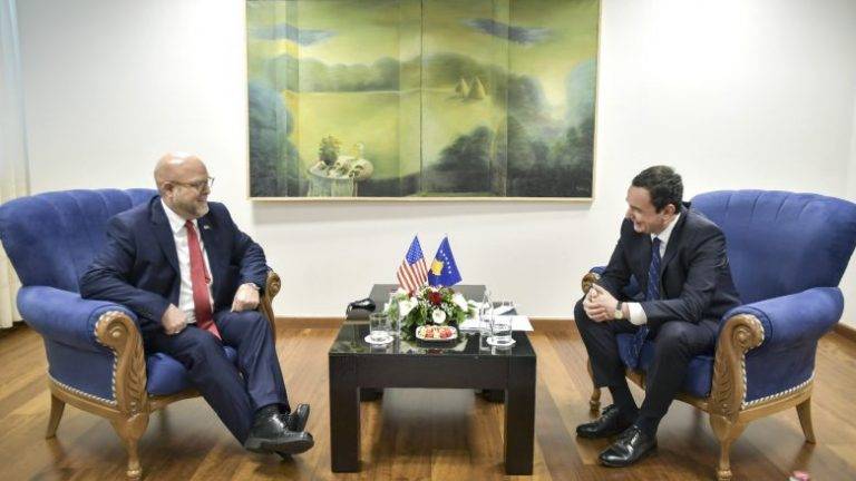 Hovenier: Birliğin Uygulanması İçin Kurti Bizimle Çalışmalı