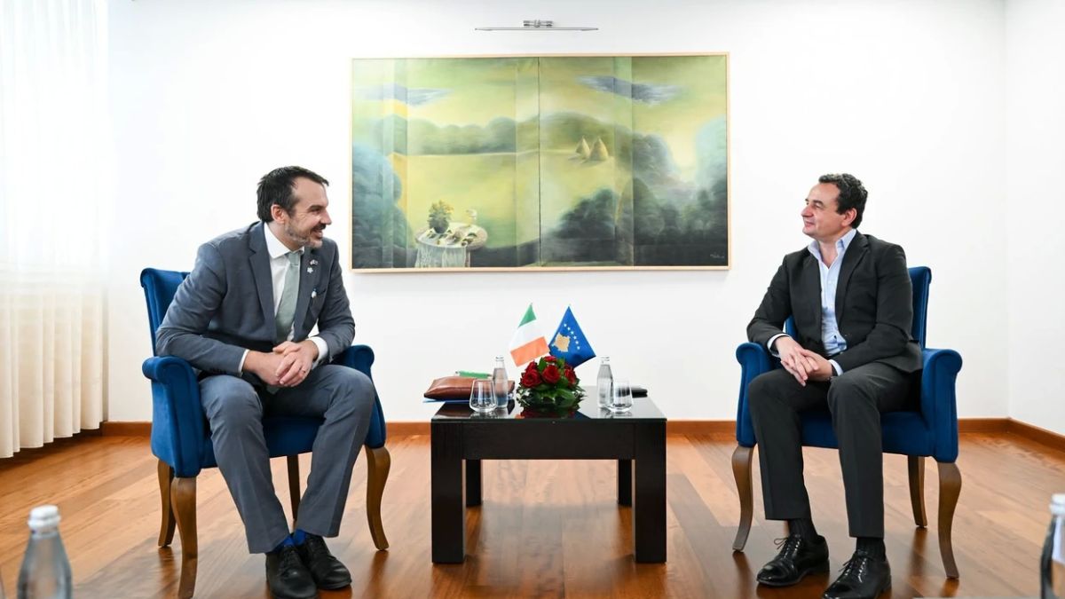 Kurti, Büyükelçi Almqvist'i Kabul Etti
