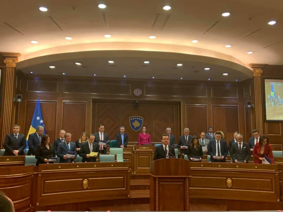 Meclis Kurti Hükümetini Onayladı