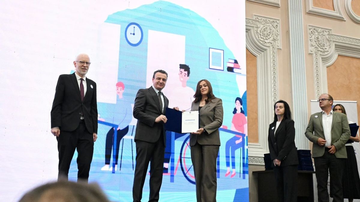 Vatandaş, Devleti Kendisine Hizmet Eden İnsan Aracılığıyla Tanır