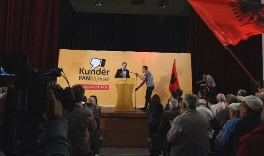 Kosova’nın Değişikliklere, Dayanışmaya ve Yeni Seçimlere İhtiyacı Var
