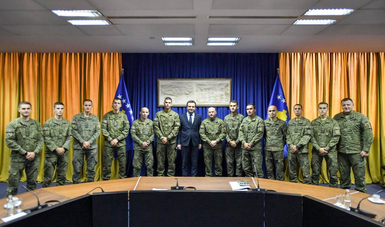 Kurti, KGG Ekibini Kutladı