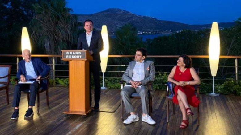 Programımızı Uygularsak Vatandaşlarımız Ülkede Kallacak