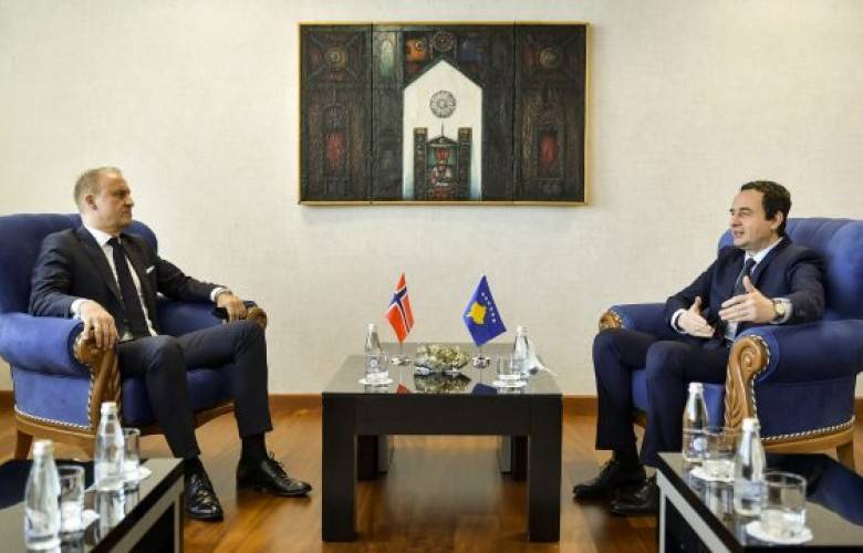 Başbakan Kurti ve Norveç Büyükelçisi Bir Anlaşma İmzaladılar
