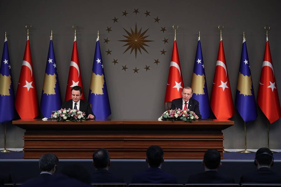 Erdoğan: Kosova ile Sırbistan’ın Diyalogda Yapıcı Yaklaşım Sergilemesini Bekliyoruz