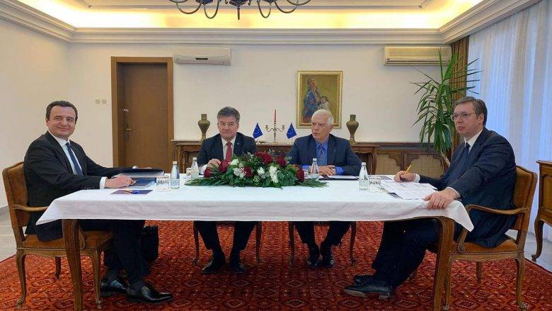 Kurti- Vuči&cacute; Görüşmesi Devam Ediyor