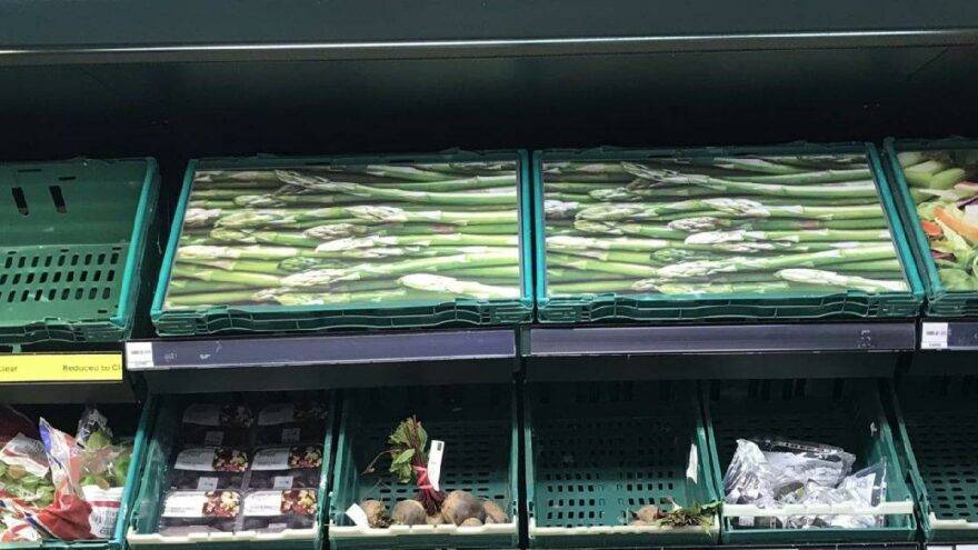 İngiltere’de marketlerin hali: Ürünün fotoğrafı var, kendisi yok
