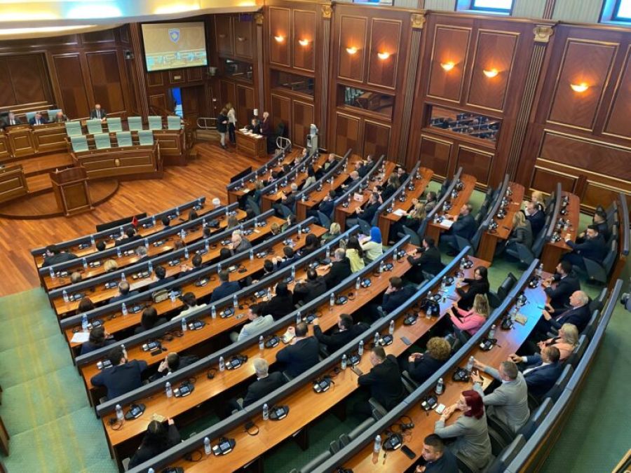 Kosova Meclisi’nde 22. Kez Toplanma Girişimi 