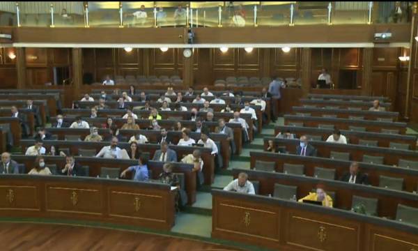 Muhalefet: Pandemi Durumu Alarm Verici, Hükümet Fazla Seferber Olmalı