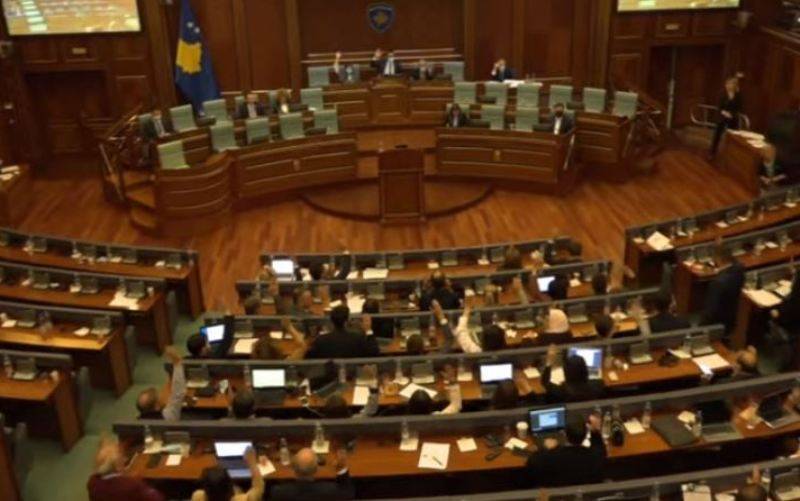 Meclis, Kosova'da Sırp Referandumuna Karşı Kararı Onayladı
