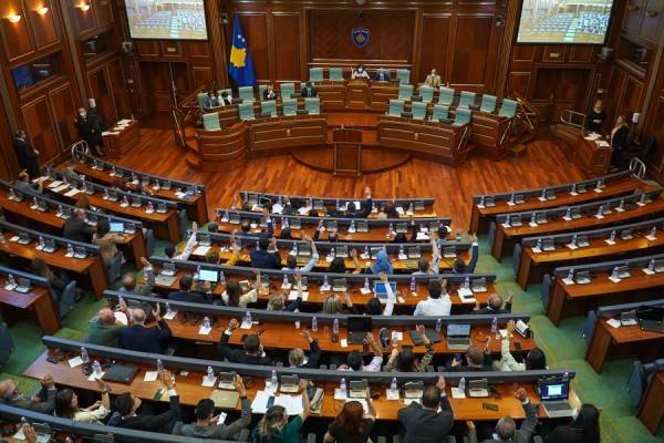 Milletvekillerinin Oturumlara Katılmayışının Cezalandırılması İsteniyor