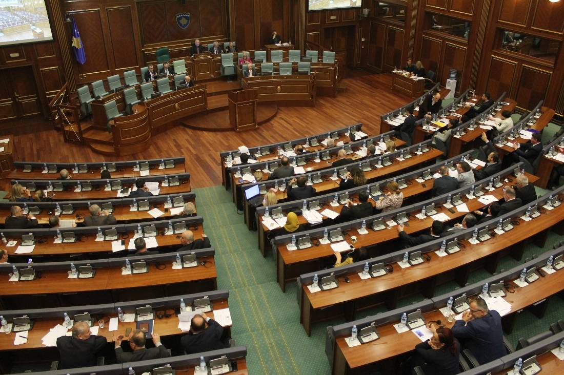 Meclis, UÇK Gazileri Yasasını Onadı